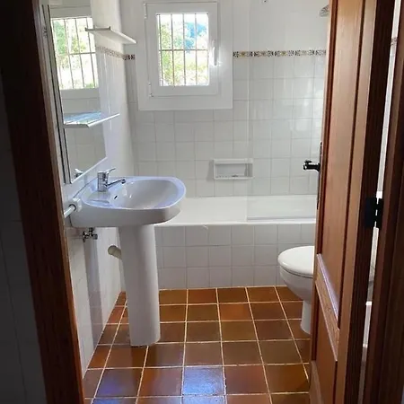 Petrel 度假居 波连斯萨